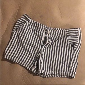 Striped Gymboree shorts in girls’ size 10